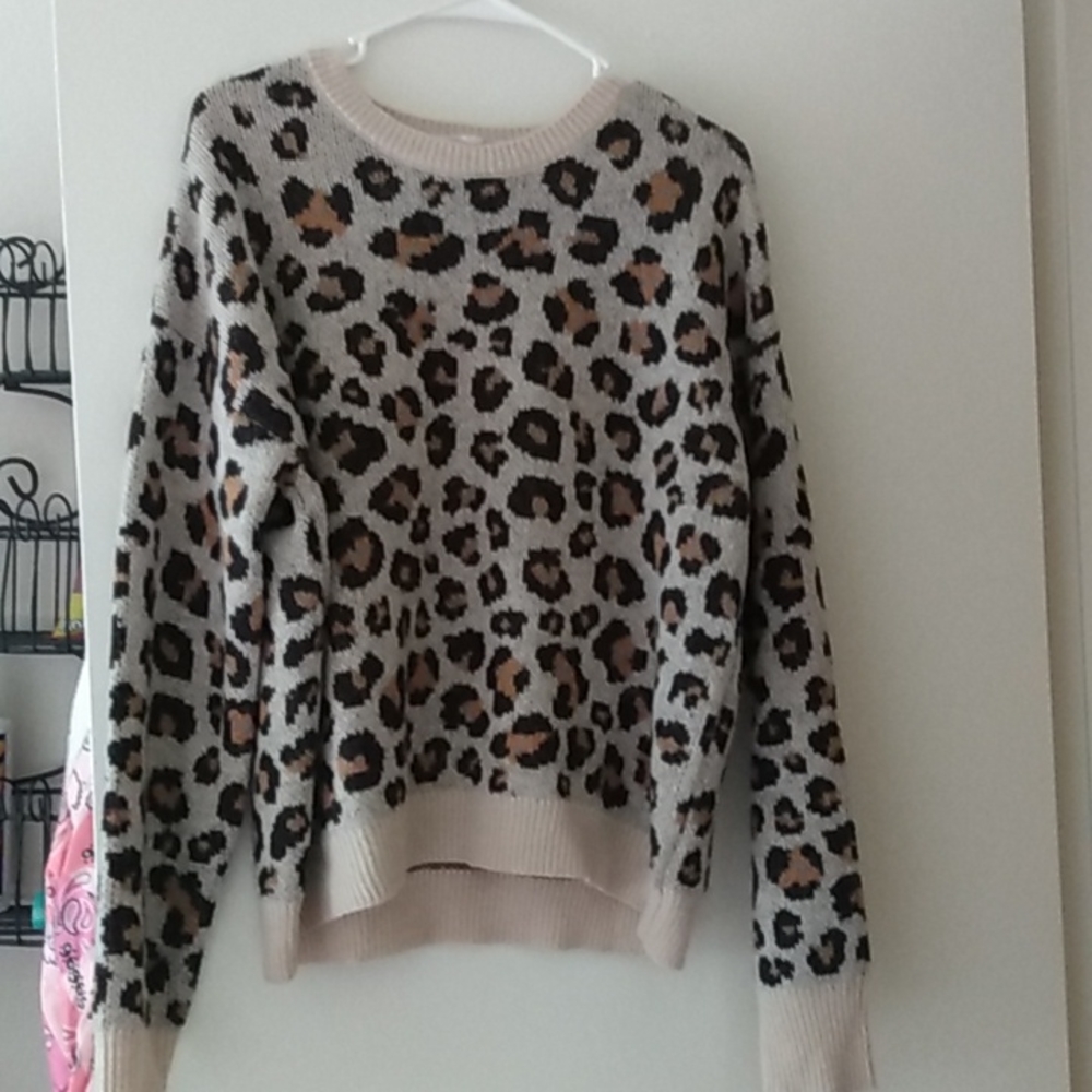 M sweater
